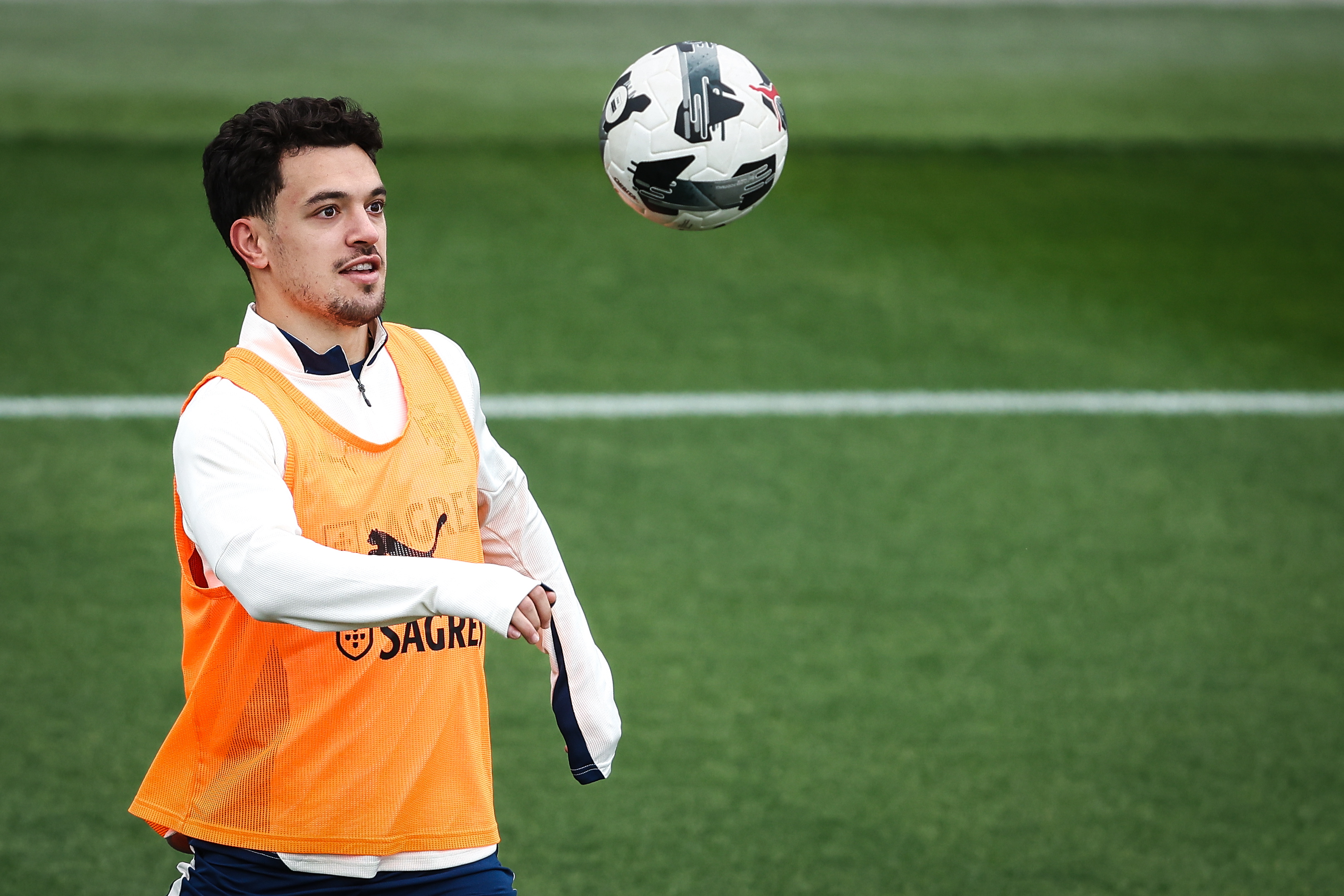 包含葡萄牙体育训练开放日，赛前官宣签约引欢呼，CBA季后赛在即，控场能力受关注的词条-九游体育