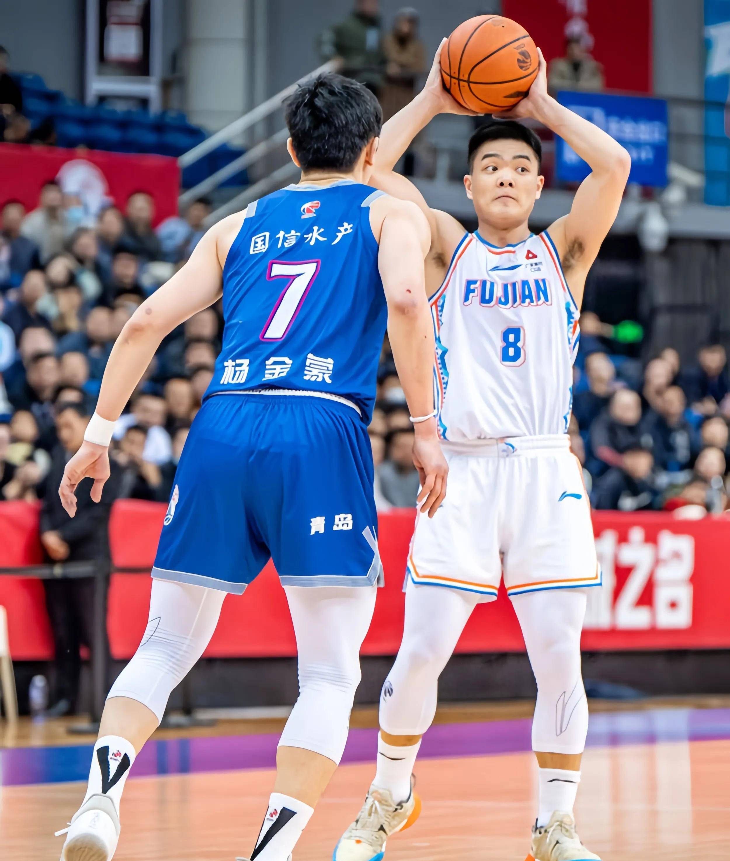 冲刺阶段体能课后；底特律活塞遗憾出局备战CBA常规赛；悬念犹存；赛程密集仍需轮换的简单介绍-九游体育
